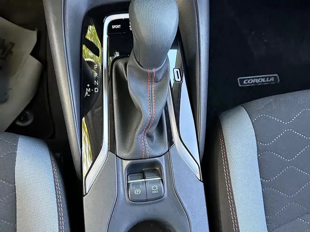 Toyota Corolla 2023 из CN, фото 10