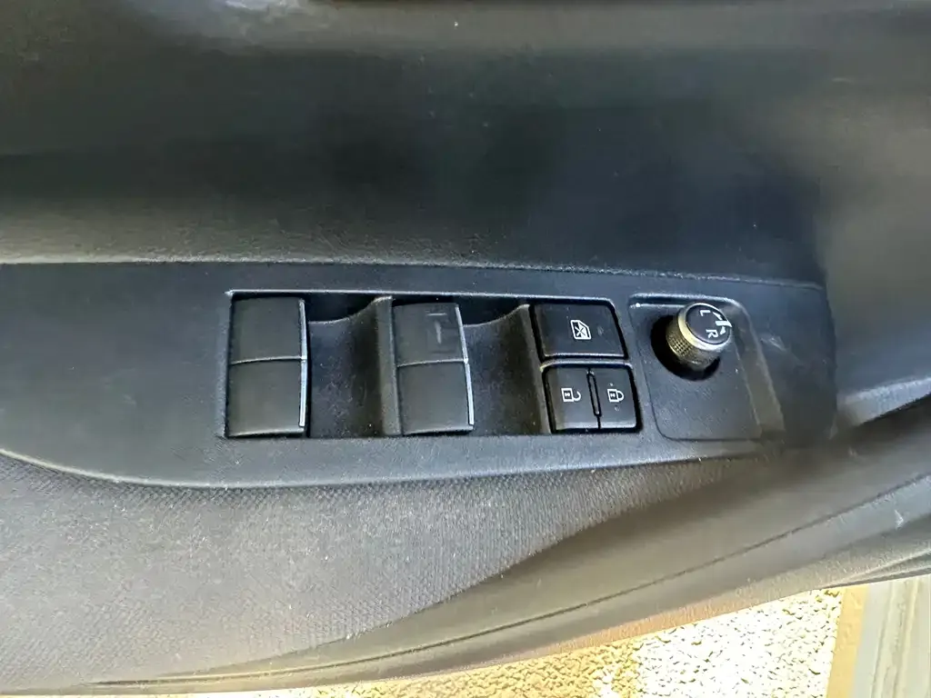 Toyota Corolla 2023 из CN, фото 6