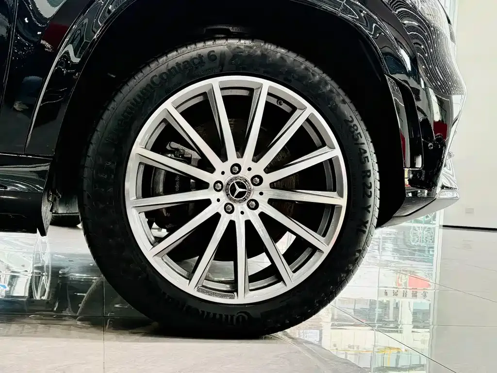 Mercedes-Benz GLS — фото 2