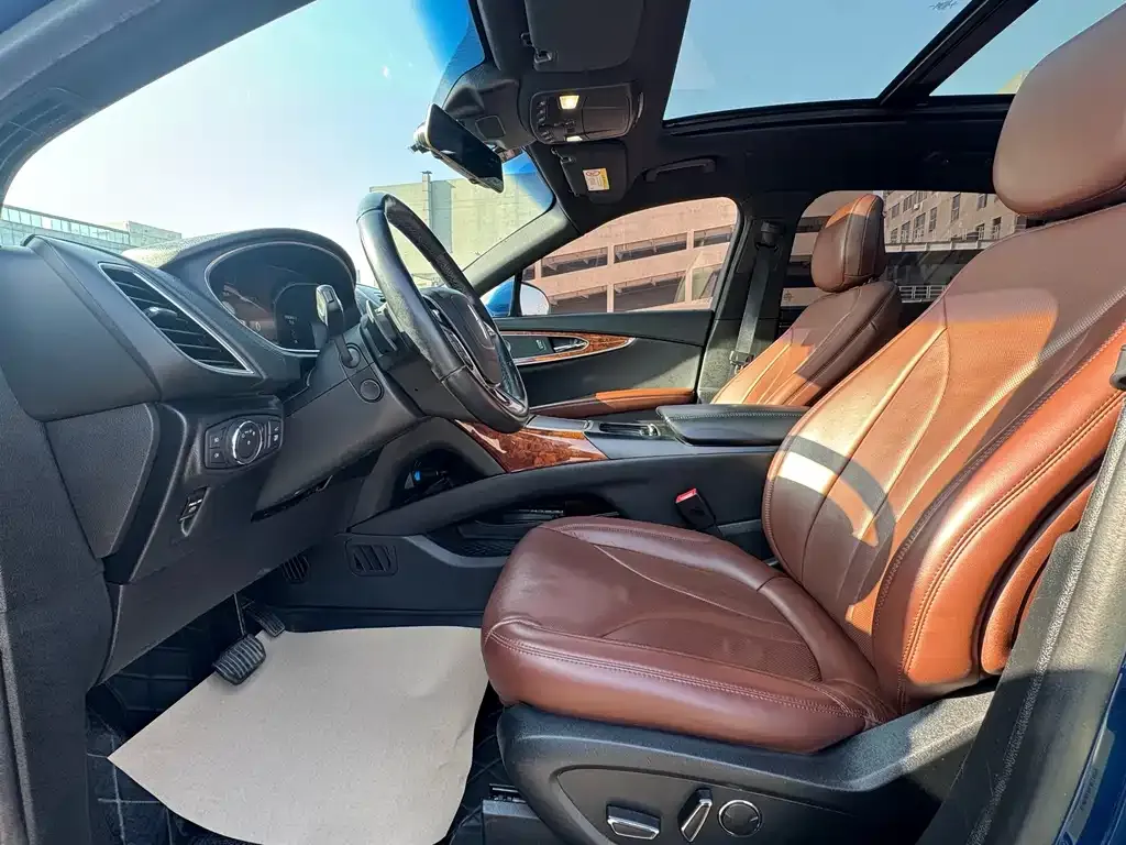 Lincoln Nautilus 2021 из CN, фото 7