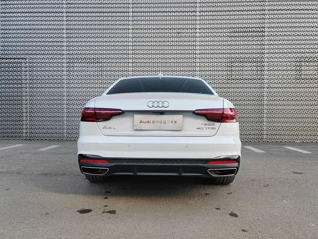 Audi A4L 2023 из CN, фото 6