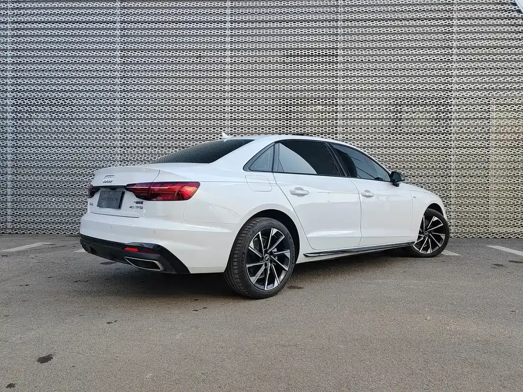 Audi A4L 2023 из CN, фото 7