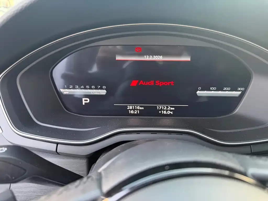 Audi A4L 2023 из CN, фото 2