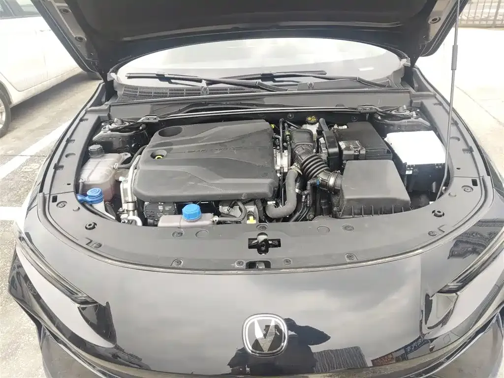 Changan UNI-V 2026 из CN, фото 9