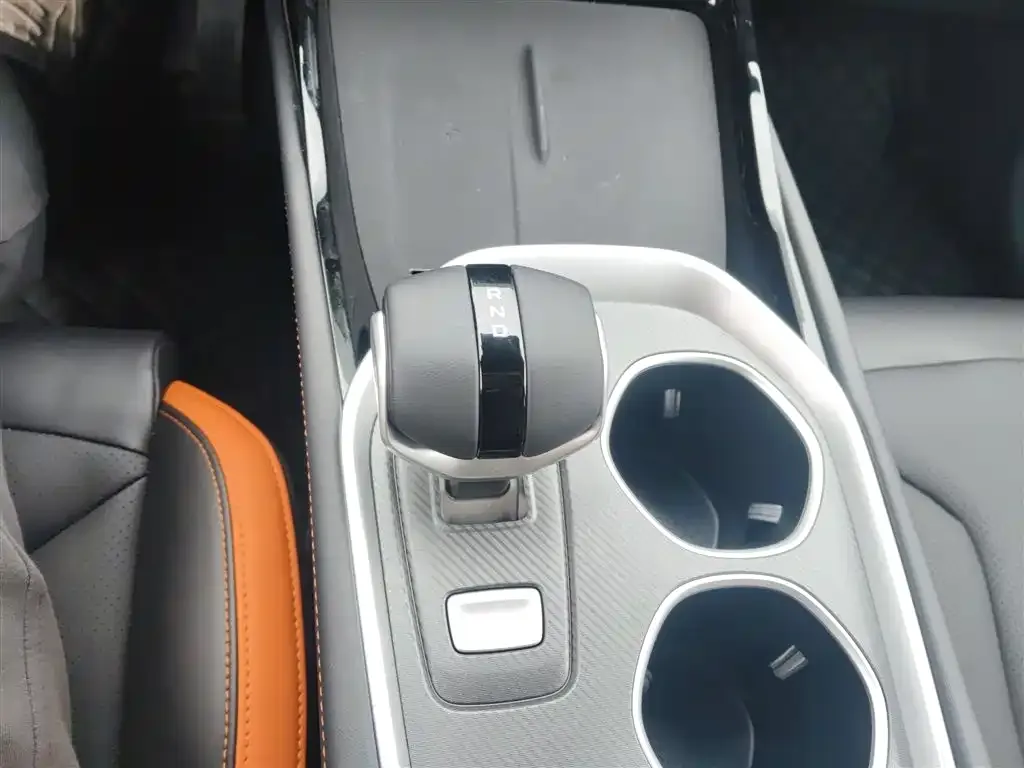 Changan UNI-V 2026 из CN, фото 2