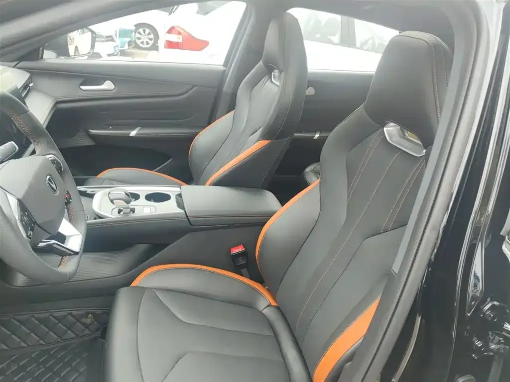 Changan UNI-V 2026 из CN, фото 8