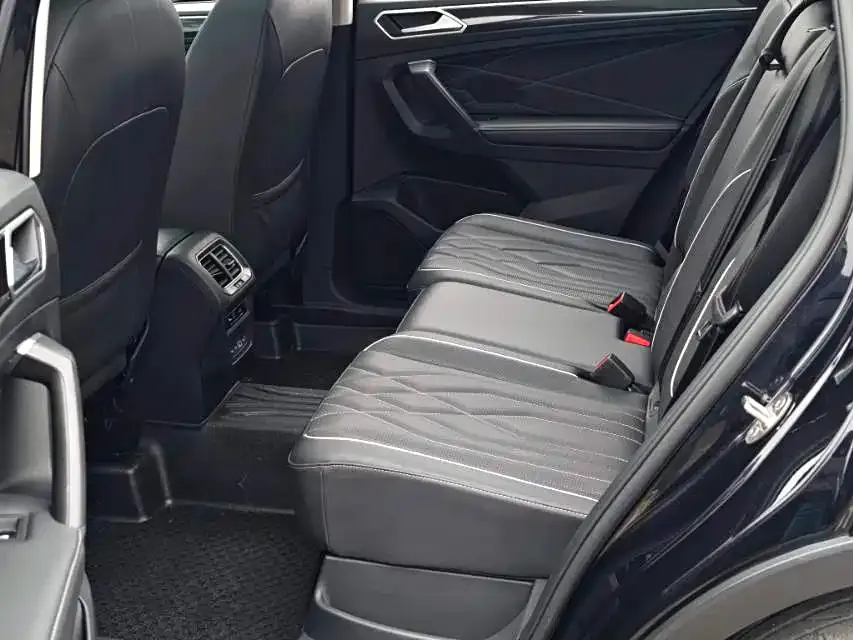 Volkswagen Tiguan L 2021 из CN, фото 8