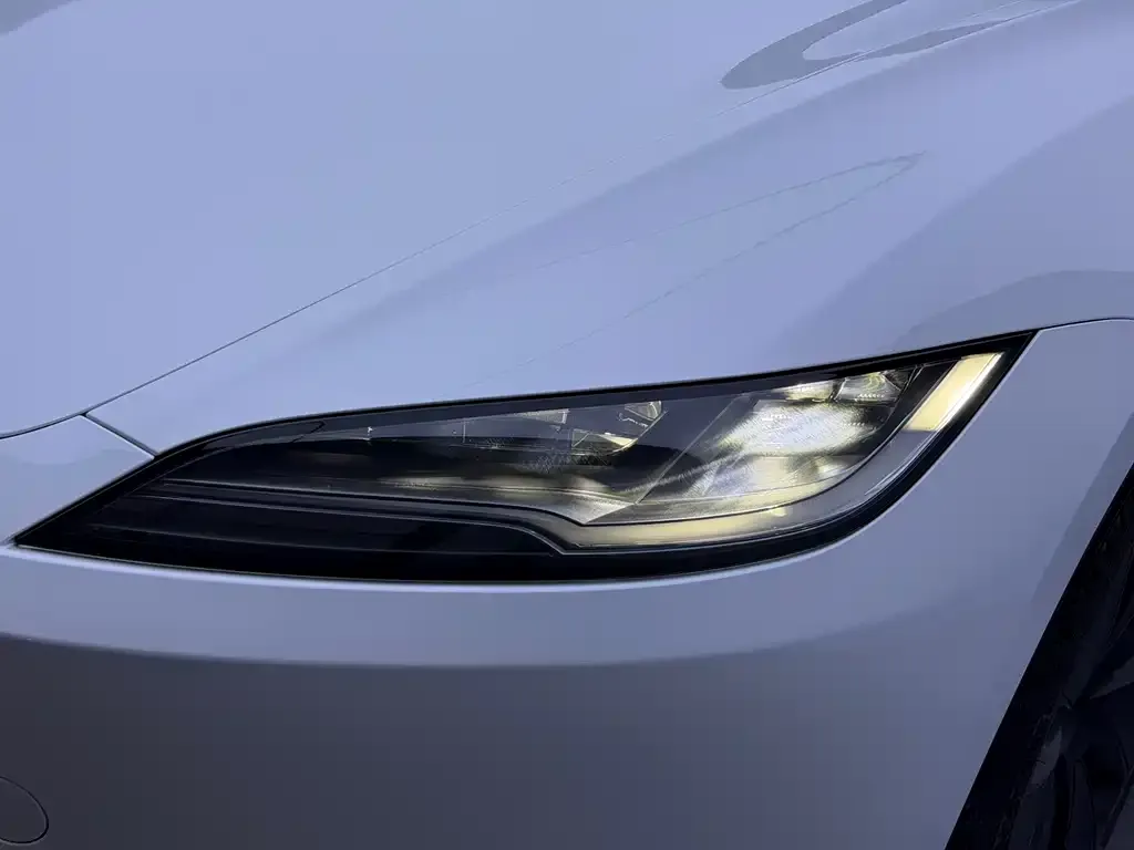 Tesla Model 3 2024 из CN, фото 4