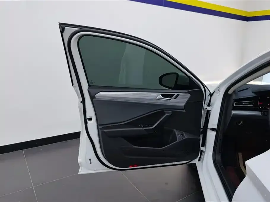 Volkswagen Sagitar 2024 из CN, фото 8