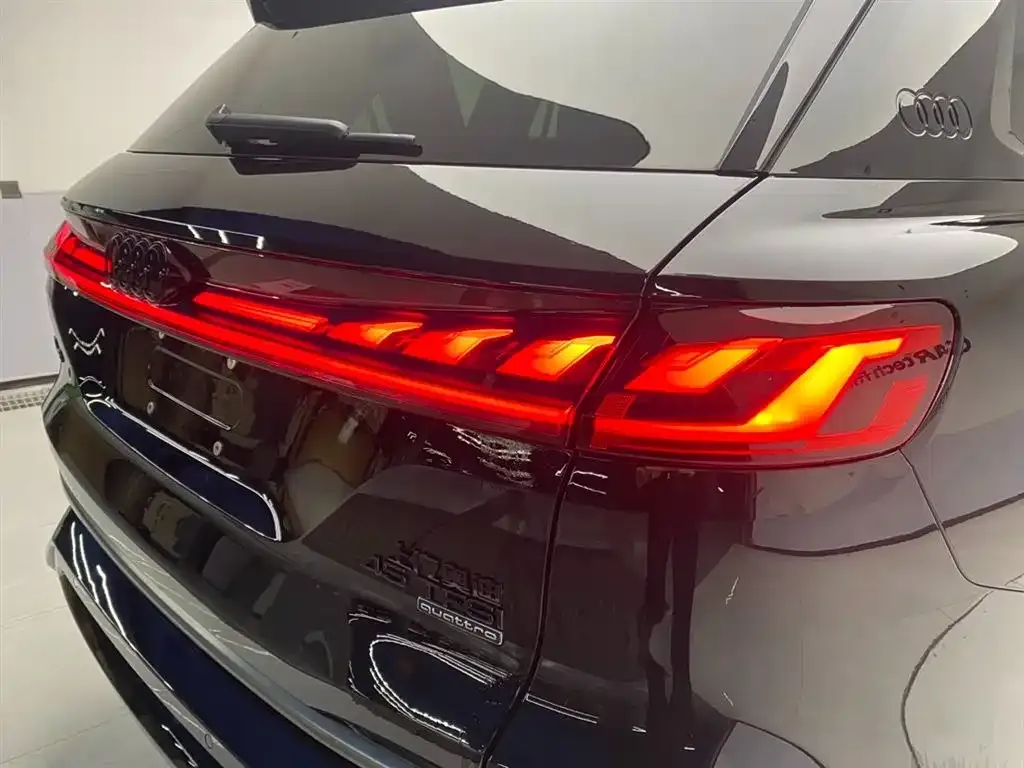 Audi Q6 — фото 8