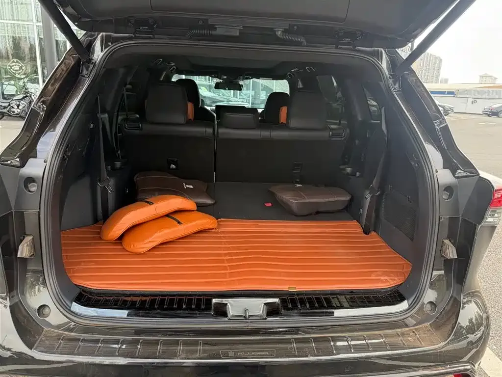 Toyota Crown Kluger 2024 из CN, фото 5