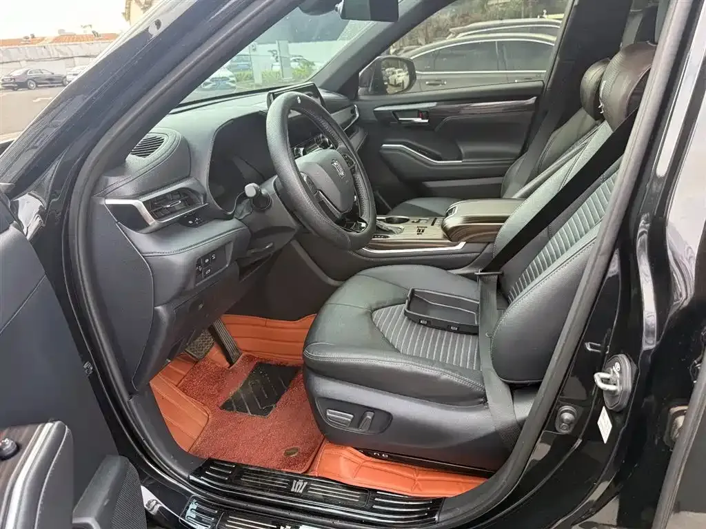 Toyota Crown Kluger 2024 из CN, фото 8