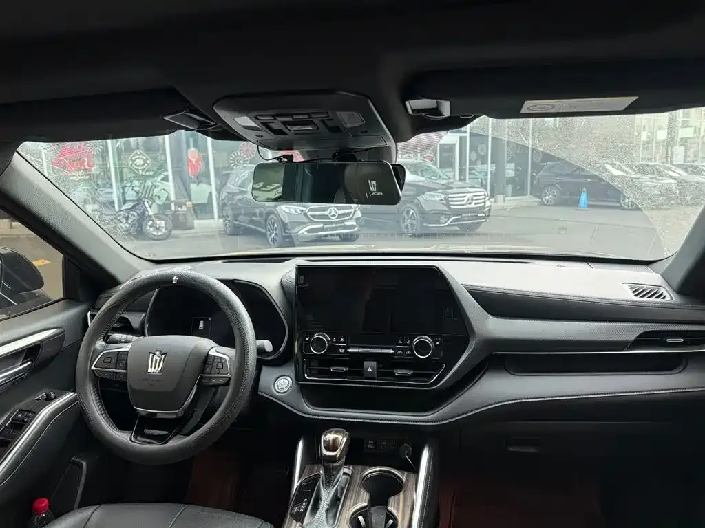 Toyota Crown Kluger 2024 из CN, фото 4