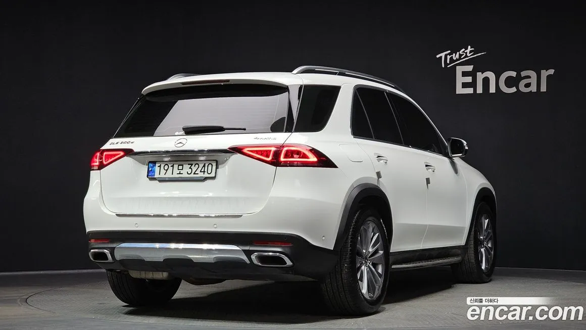 Mercedes-Benz GLE-Class — фото 2