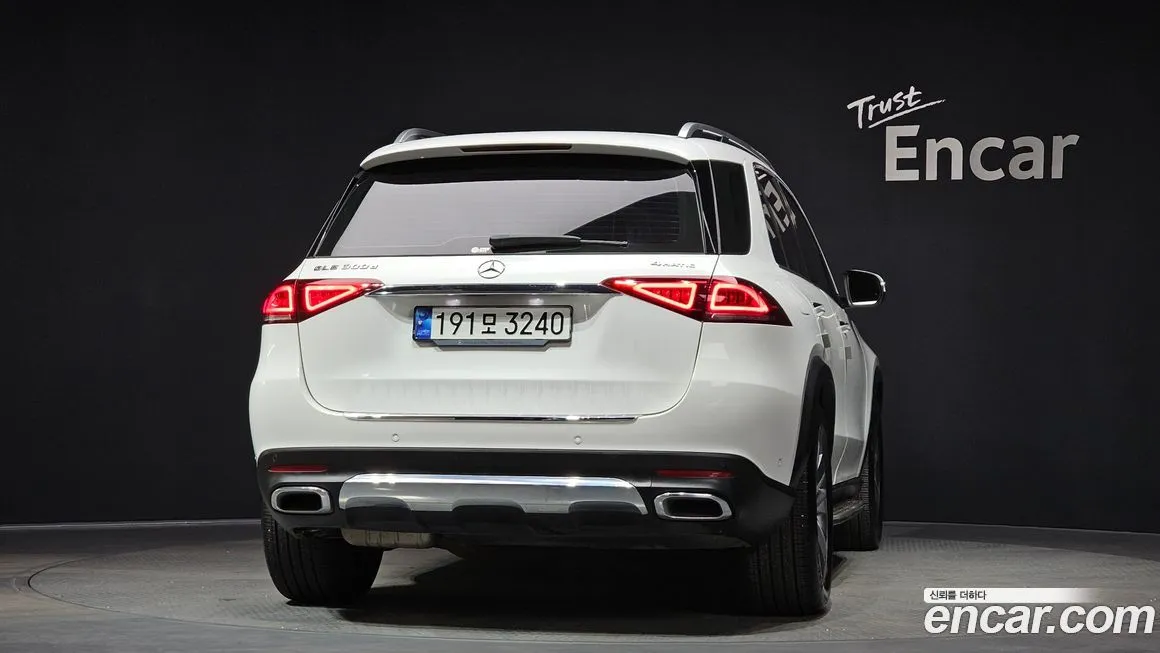 Mercedes-Benz GLE-Class — фото 4