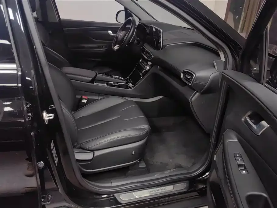 Hyundai Santa Fe 2021 из CN, фото 9