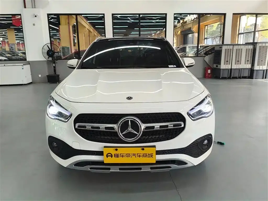 Mercedes-Benz GLA — фото 6