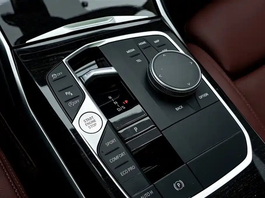 BMW 3 Series 2024 из CN, фото 9