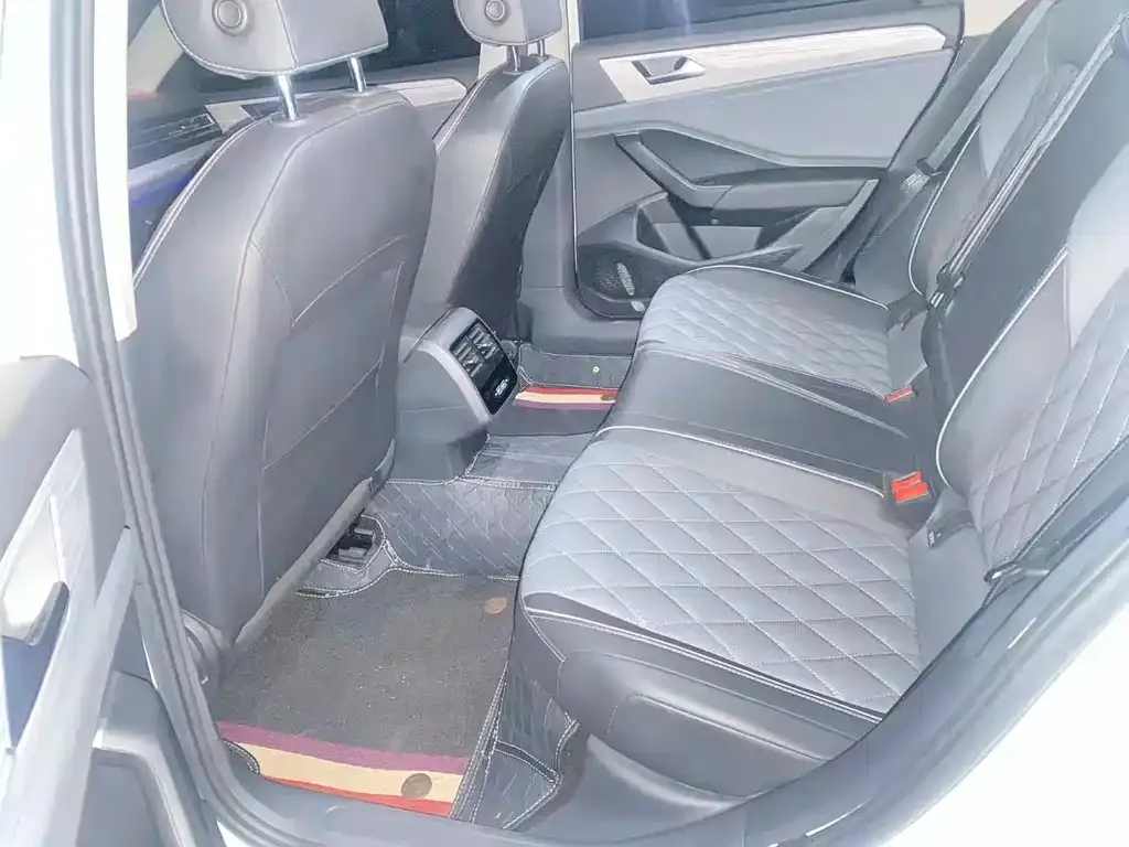 Volkswagen Sagitar 2023 из CN, фото 8