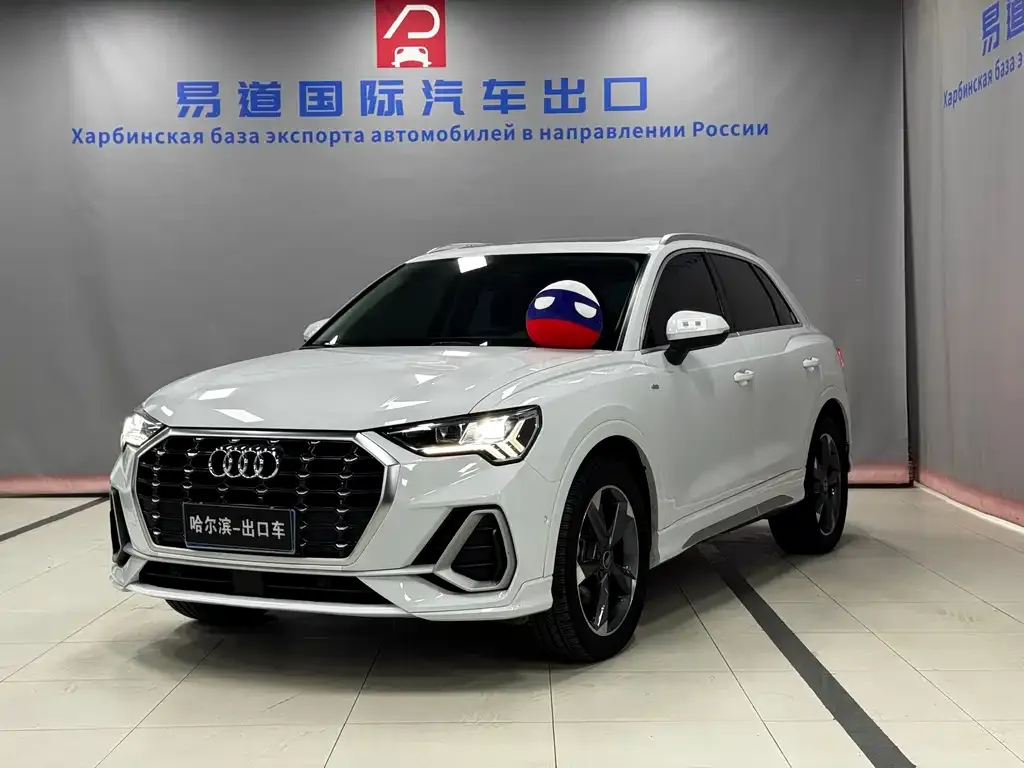Audi Q3 — фото 1