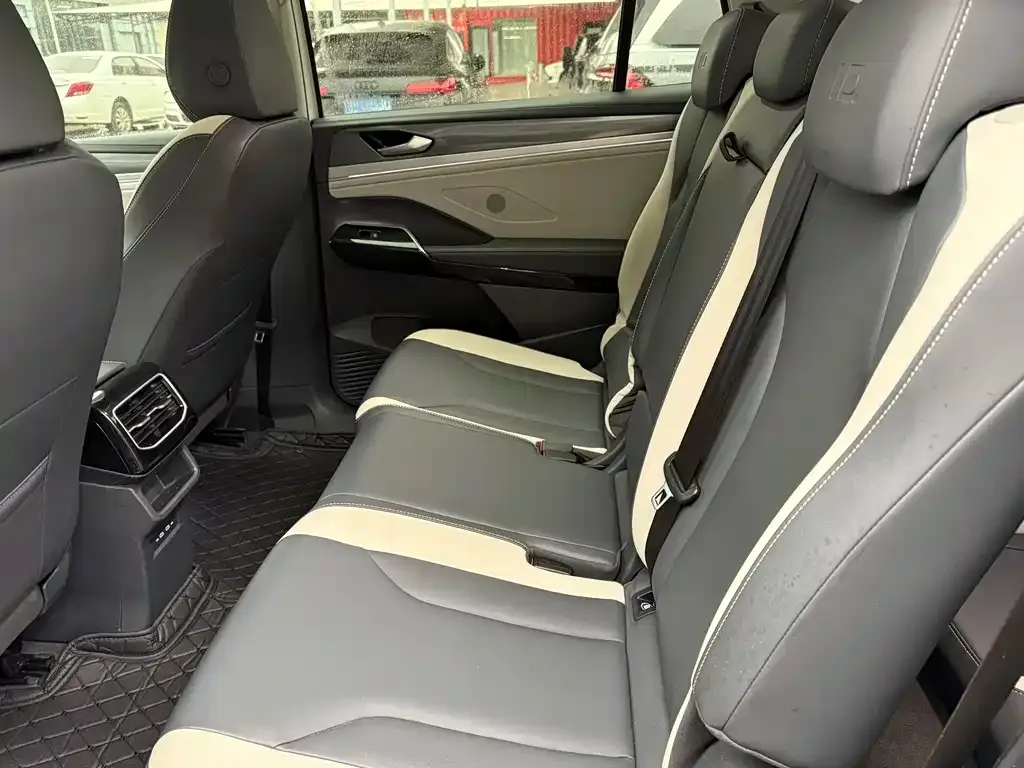 Volkswagen ID.6 Crozz 2021 из CN, фото 7