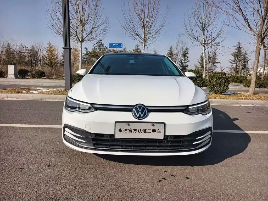 Volkswagen Golf 2022 из CN, фото 2