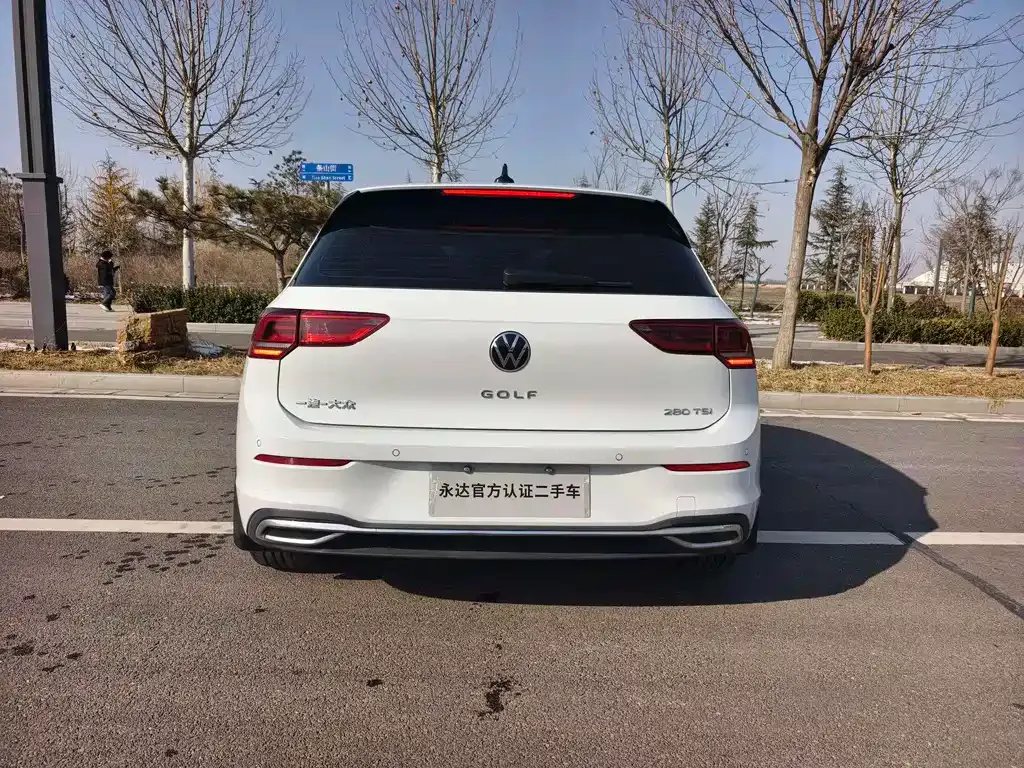 Volkswagen Golf 2022 из CN, фото 8