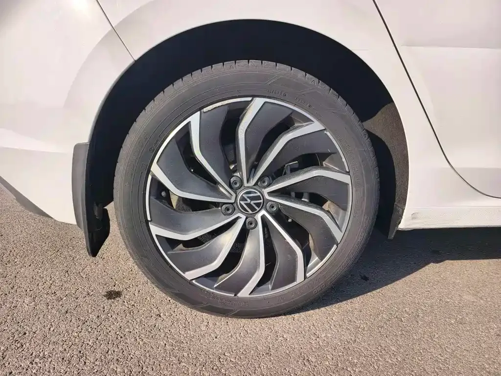 Volkswagen Golf 2022 из CN, фото 9