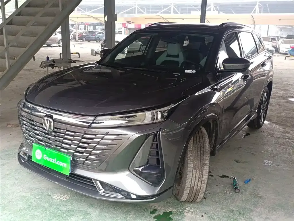 Changan CS75PLUS — фото 1
