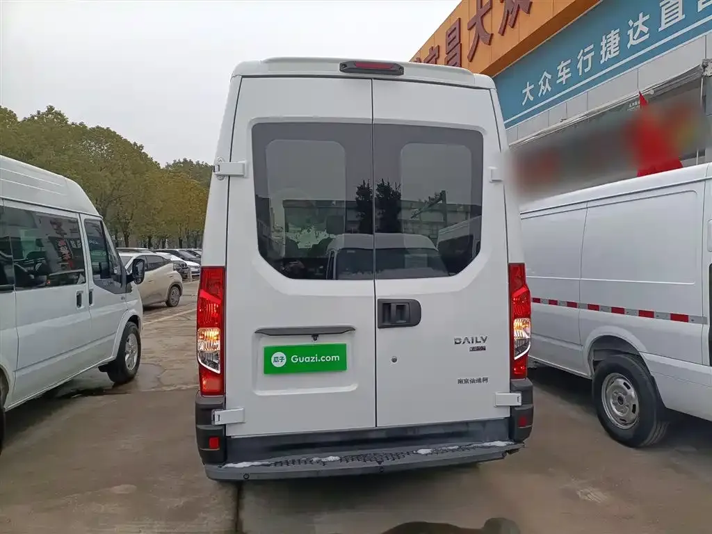 IVECO Ousheng 2024 из CN, фото 8