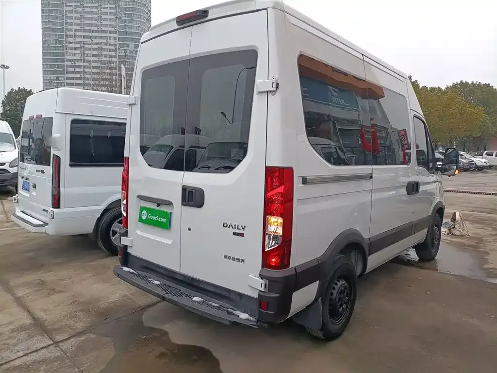 IVECO Ousheng 2024 из CN, фото 9