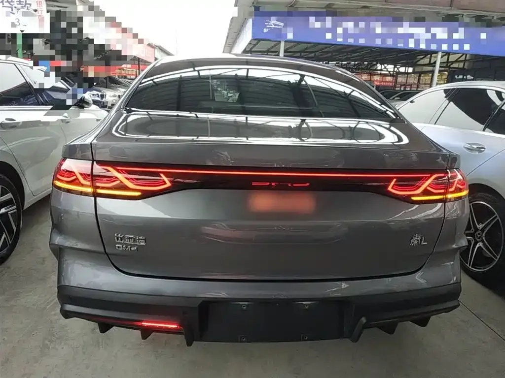 BYD Qin L — фото 4