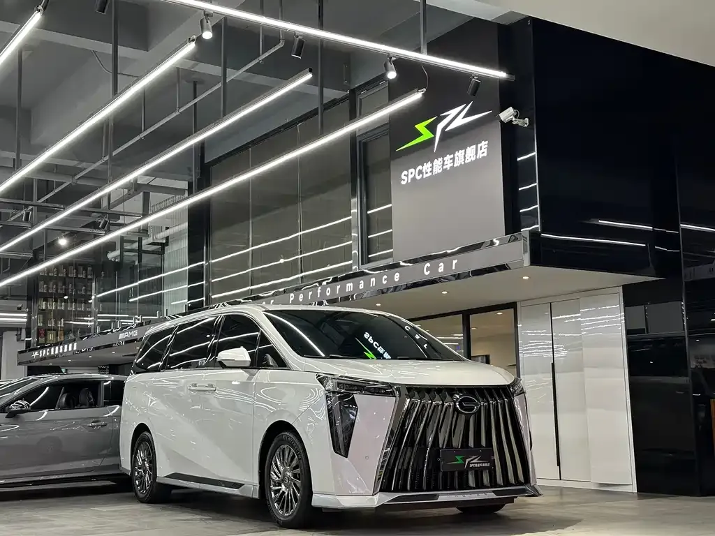 GAC Motor Trumpchi M8 — фото 1