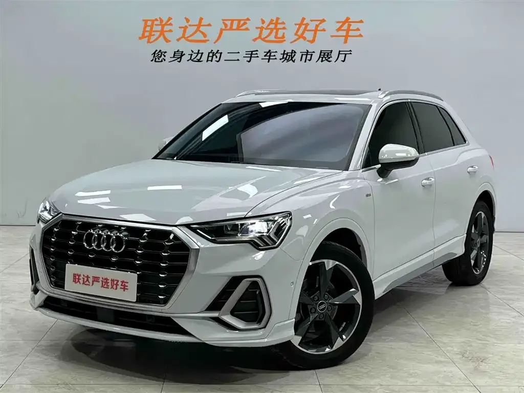Audi Q3 2023 из CN, фото 1