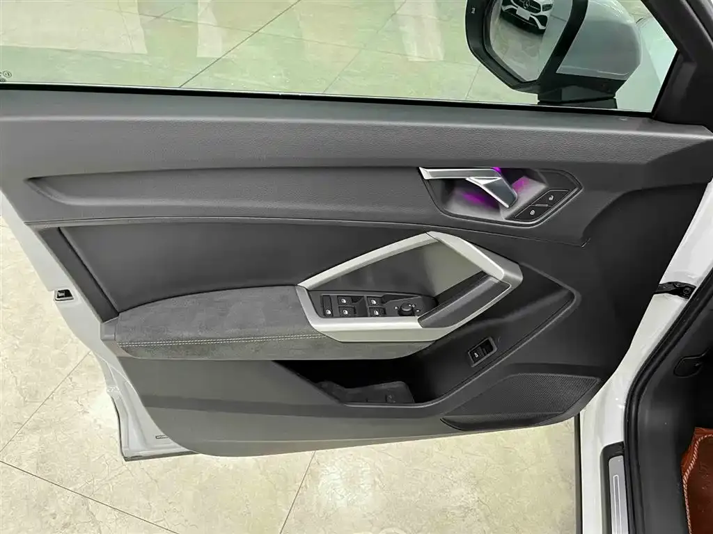 Audi Q3 2023 из CN, фото 6