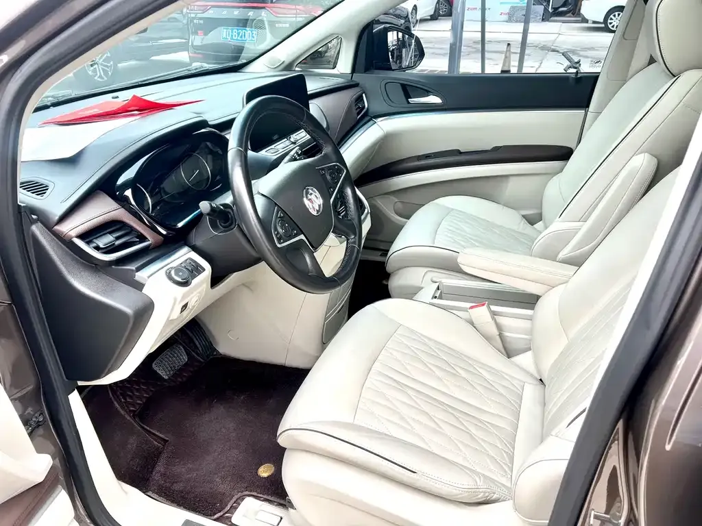 Buick GL8 2022 из CN, фото 9