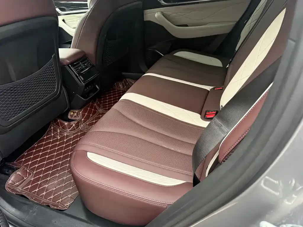 Geely Xingyue L 2023 из CN, фото 6