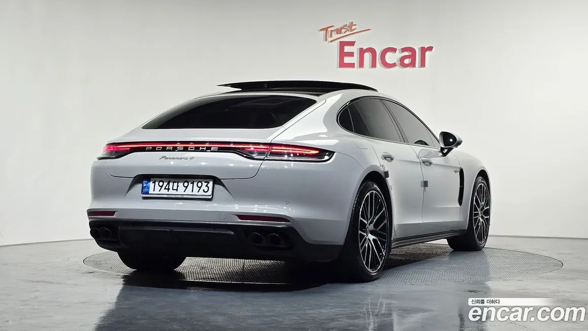 Porsche Panamera 2022 из KR, фото 2