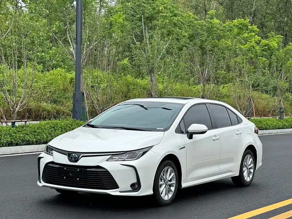 Toyota Corolla 2022 из CN, фото 1