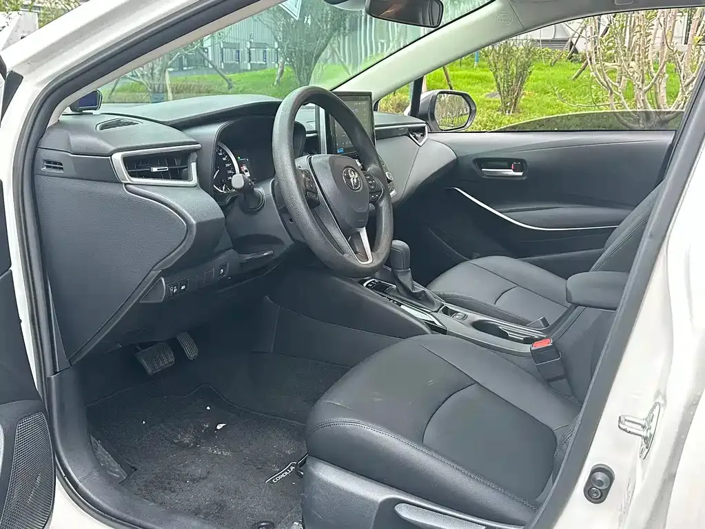 Toyota Corolla 2022 из CN, фото 4