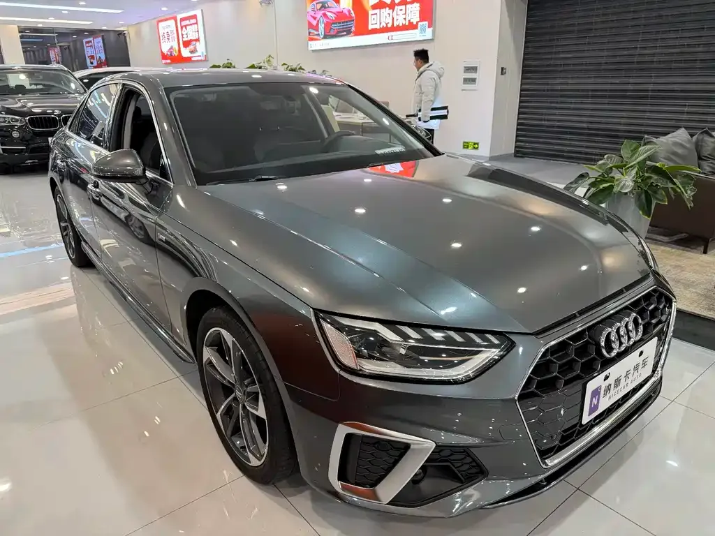 Audi A4L 2021 из CN, фото 4