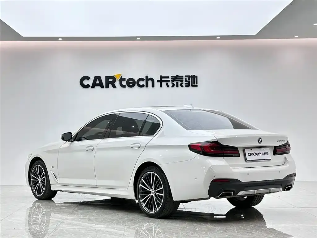 BMW 5 Series — фото 3