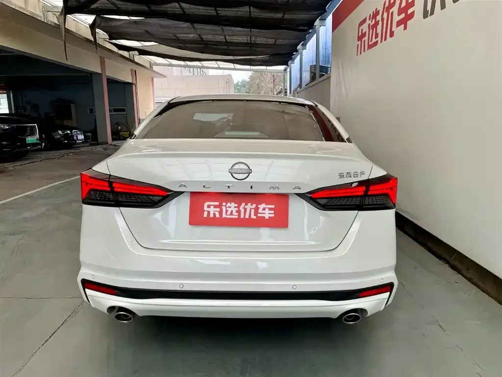 Nissan Teana — фото 2