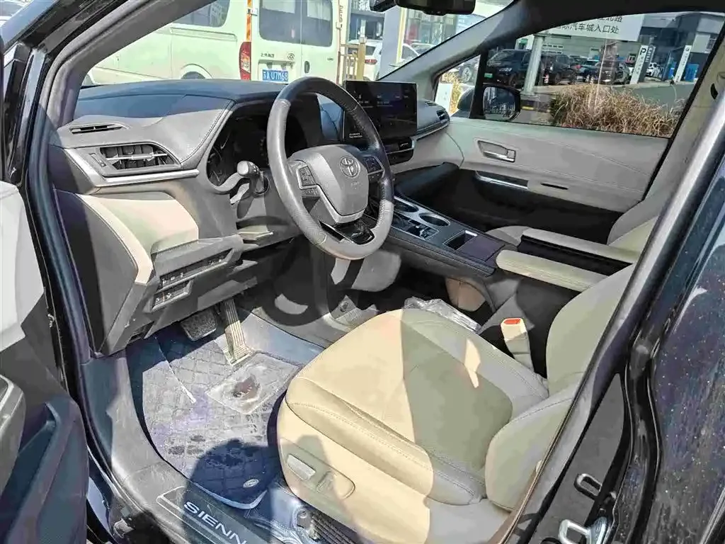 Toyota Sienna 2022 из CN, фото 10
