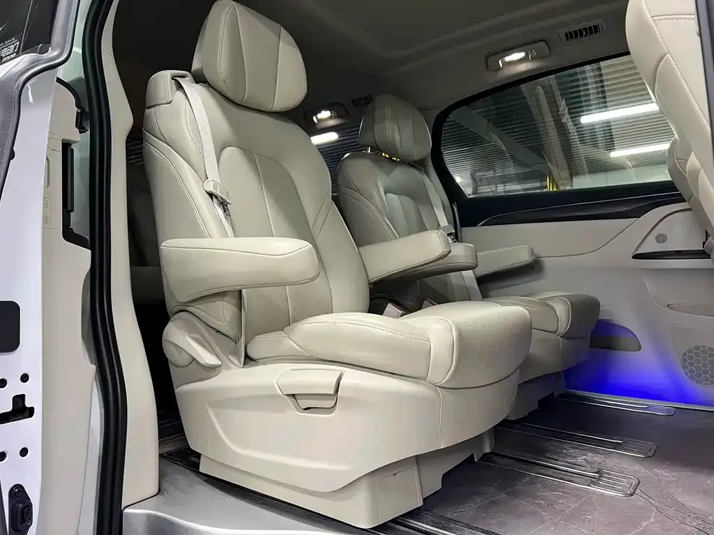 Buick GL8 2024 из CN, фото 10