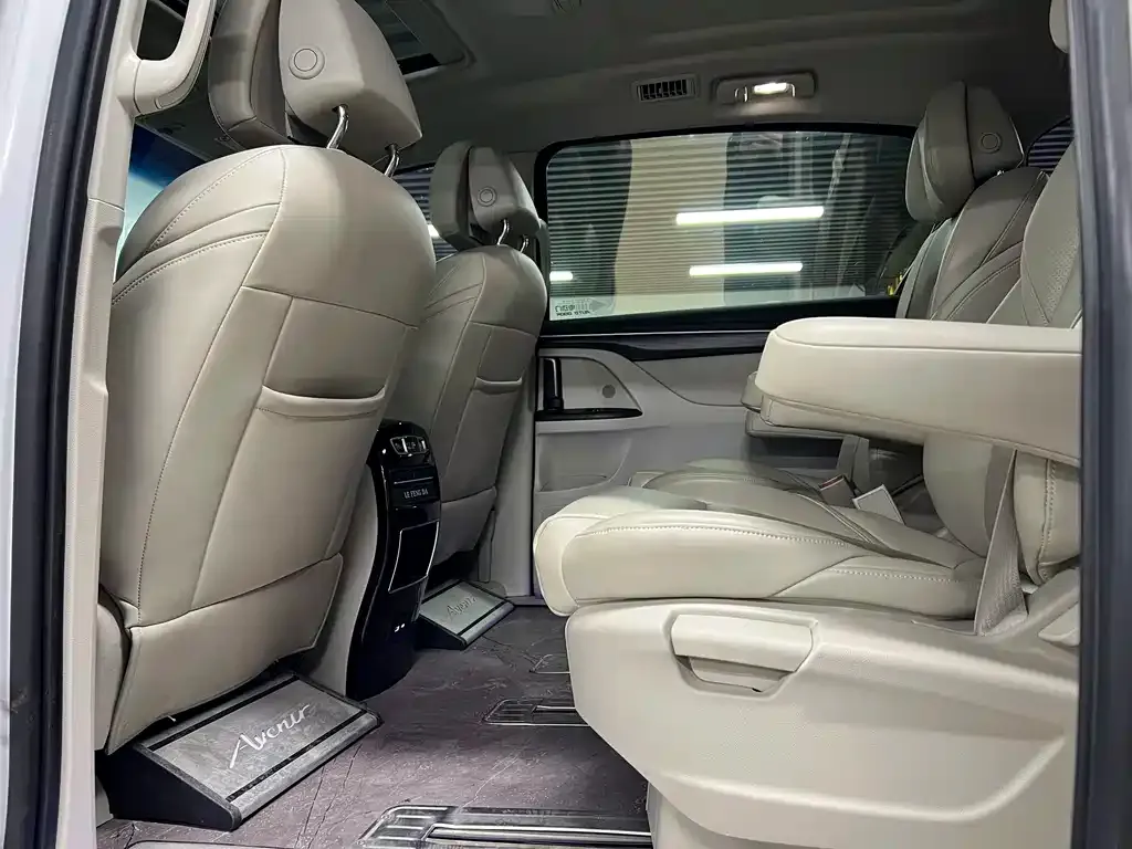 Buick GL8 2024 из CN, фото 8