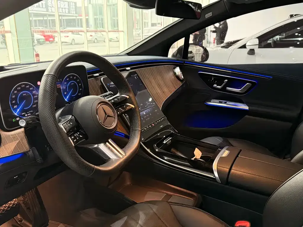 Mercedes-Benz EQE 2024 из CN, фото 4