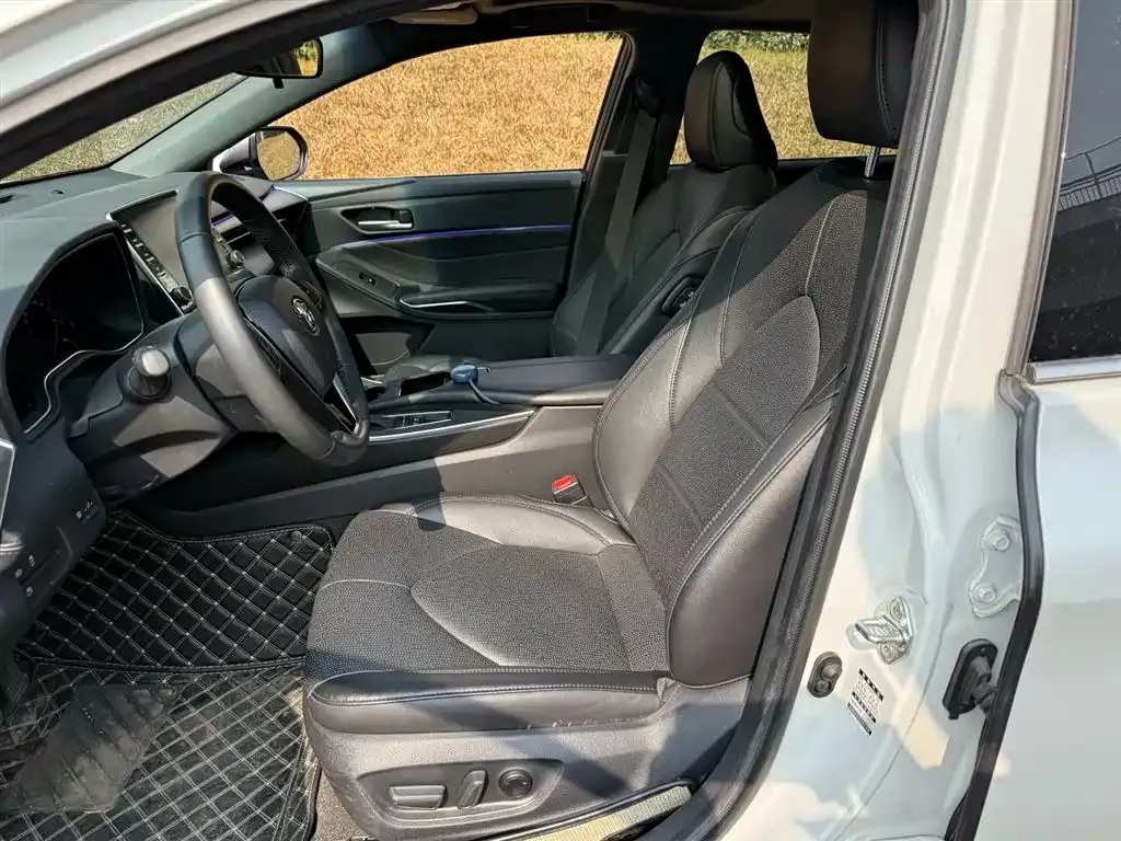 Toyota Avalon 2021 из CN, фото 2