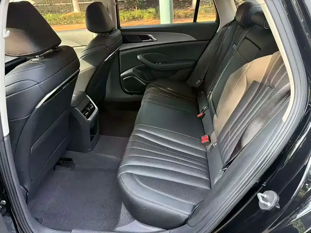 Hongqi H5 2023 из CN, фото 3