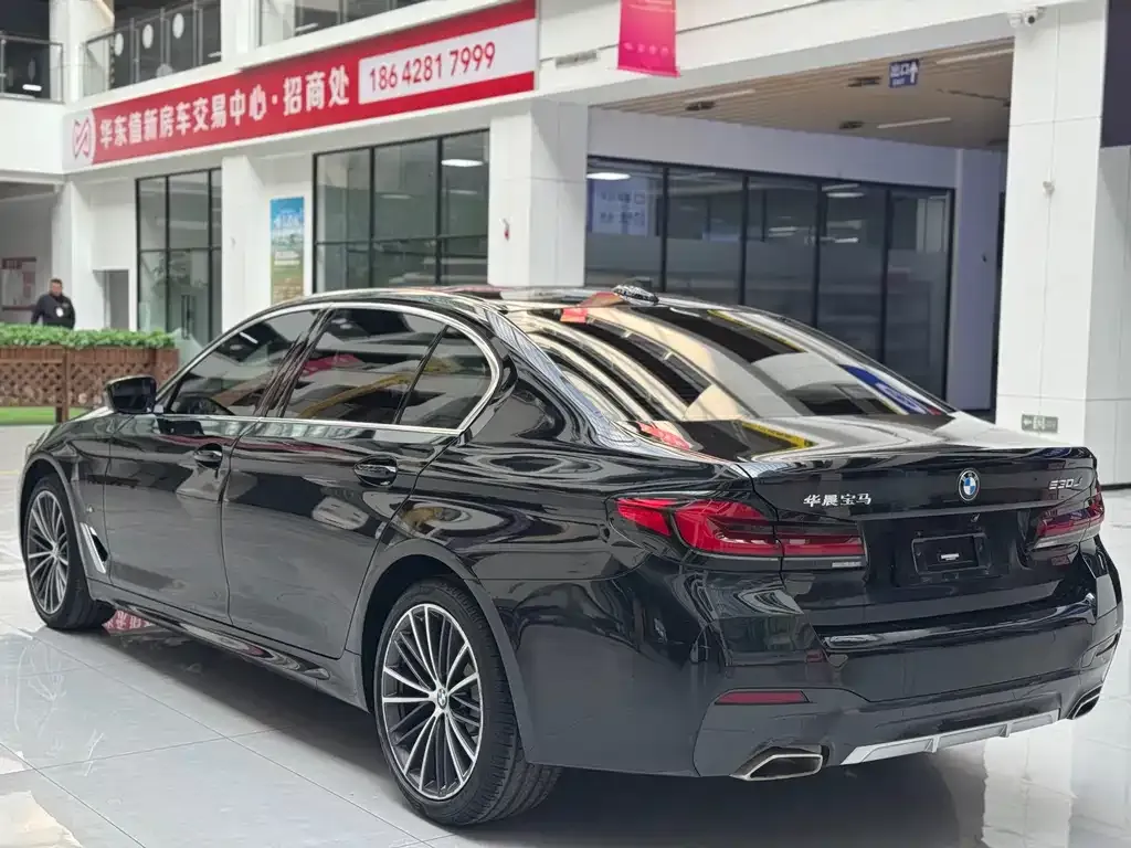 BMW 5 Series — фото 10